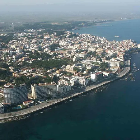 Avinguda Montgo Holiday home